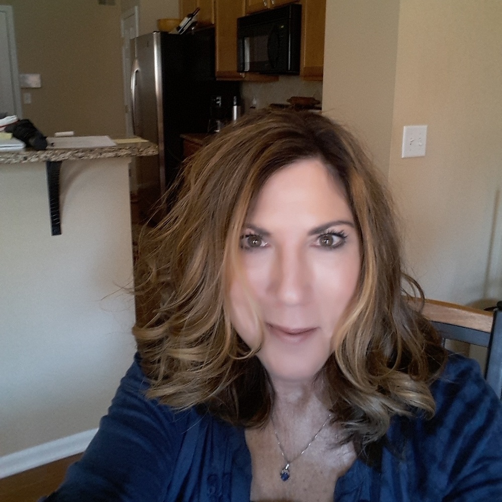 Meet your Posher, Michele